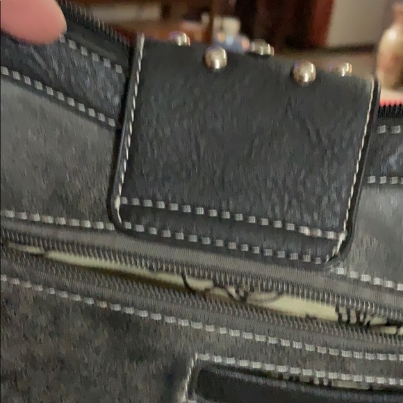 Crossbody bag with crystal accent - Picture 4 of 4